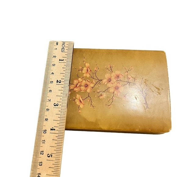 Alabaster Onyx Quartz Vintage Jewelry Box Floral Decal - Picture 3 of 7